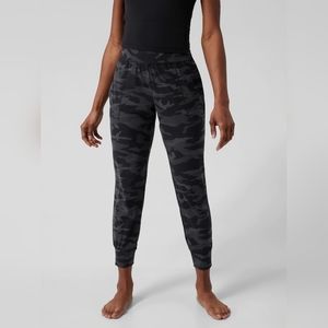 Athleta Salutation Camo Joggers, MP, Black, NWT